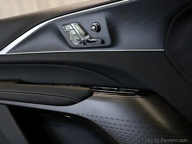 2024 Cadillac iQ Sport w/1SF