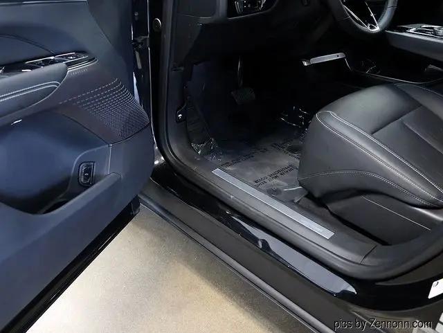 2024 Cadillac iQ Sport w/1SF