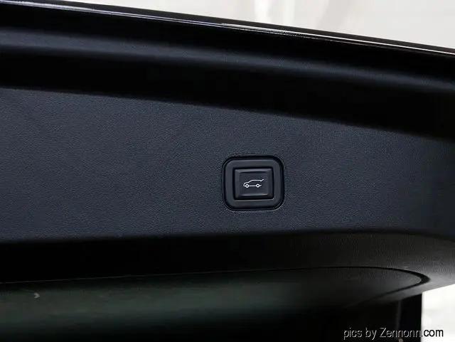 2024 Cadillac iQ Sport w/1SF