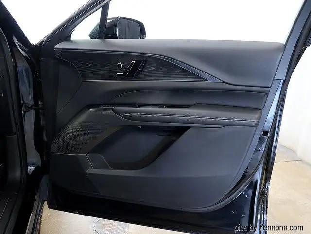 2024 Cadillac iQ Sport w/1SF