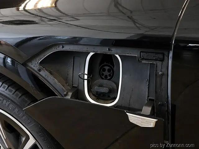 2024 Cadillac iQ Luxury w/1SC