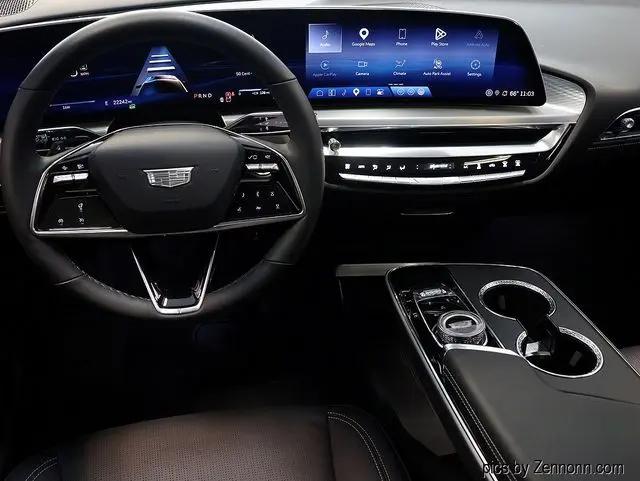 2024 Cadillac iQ Luxury w/1SC