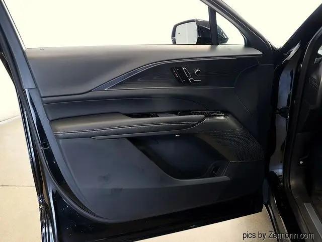 2024 Cadillac iQ Luxury w/1SC