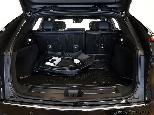 2024 Cadillac iQ Luxury w/1SC