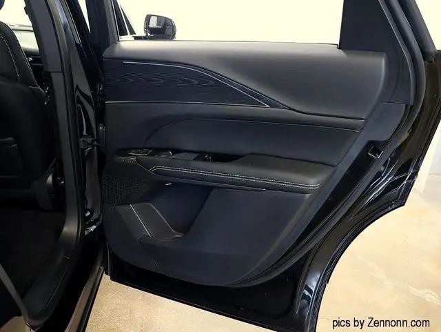 2024 Cadillac iQ Luxury w/1SC