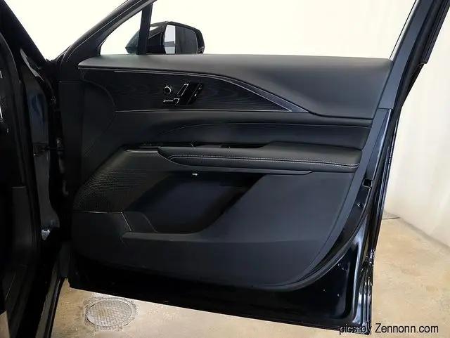 2024 Cadillac iQ Luxury w/1SC