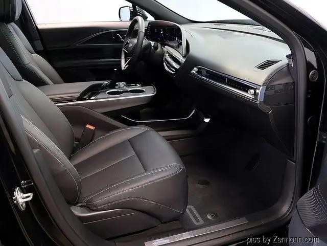 2024 Cadillac iQ Luxury w/1SC