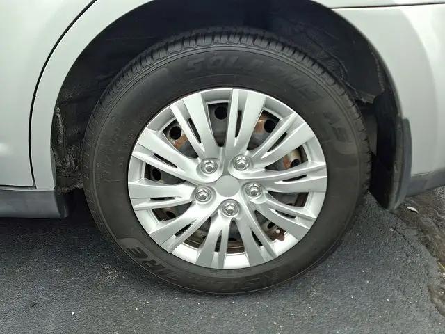 2008 Nissan Versa 1.8S