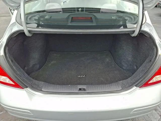 2008 Nissan Versa 1.8S