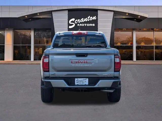 2026 GMC Canyon AT4, 4WD
