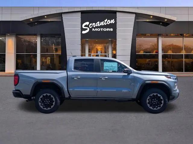 2026 GMC Canyon AT4, 4WD