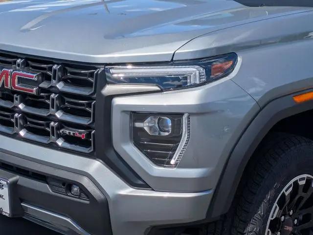 2026 GMC Canyon AT4, 4WD
