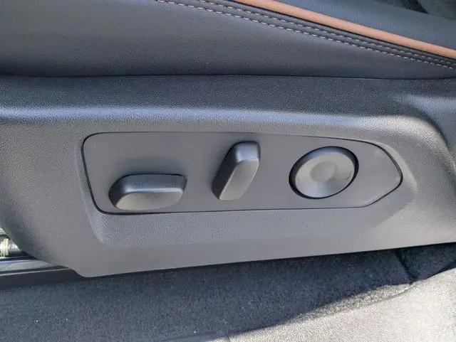 2026 GMC Canyon AT4, 4WD