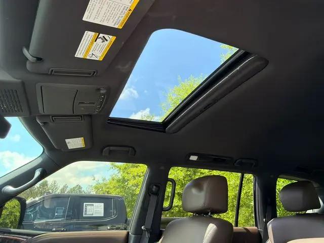 2021 Nissan Armada Platinum 2WD