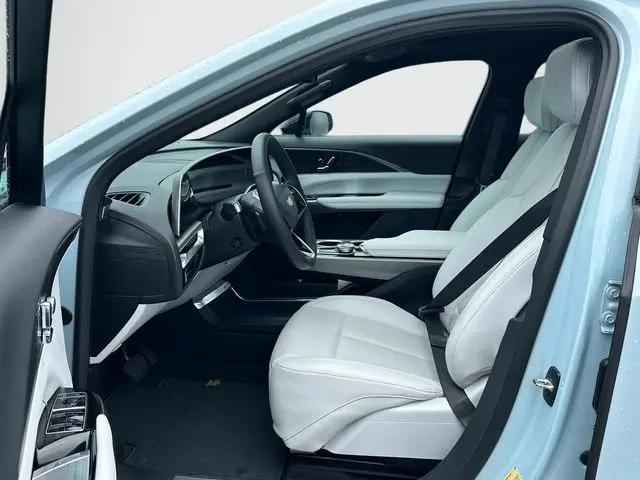2024 Cadillac iQ Luxury w/1SC