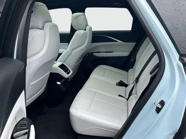 2024 Cadillac iQ Luxury w/1SC