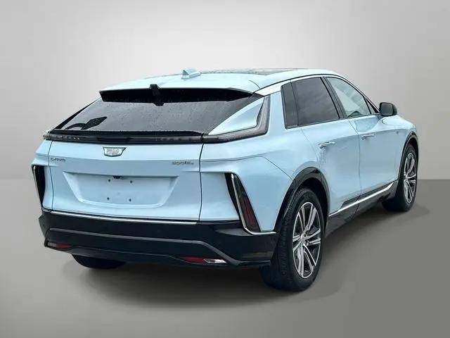 2024 Cadillac iQ Luxury w/1SC