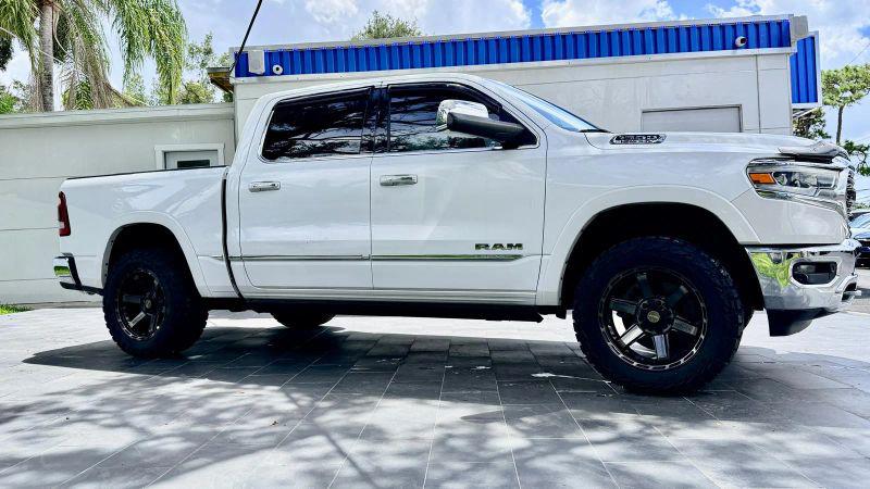 2019 Ram 1500 Limited Crew Cab 4x4 57 Box