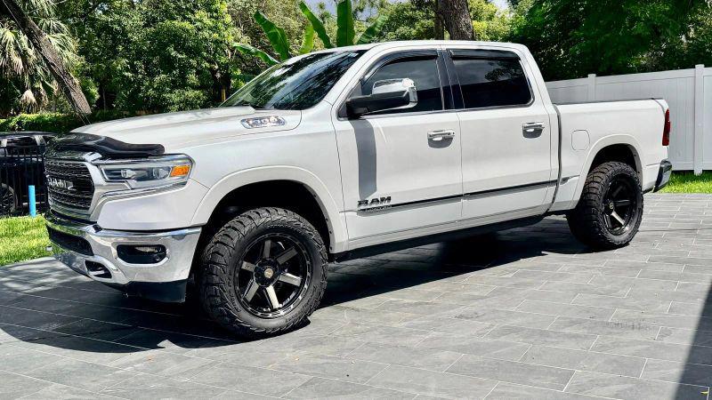 2019 Ram 1500 Limited Crew Cab 4x4 57 Box