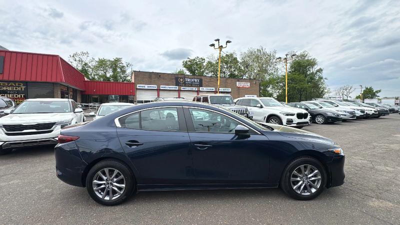 2022 Mazda Mazda3 2.0