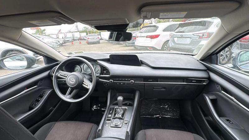 2022 Mazda Mazda3 2.0