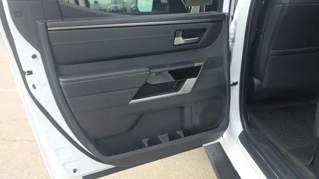 2026 Toyota Tundra Limited CrewMax 5.5' Bed