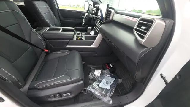 2026 Toyota Tundra Limited CrewMax 5.5' Bed