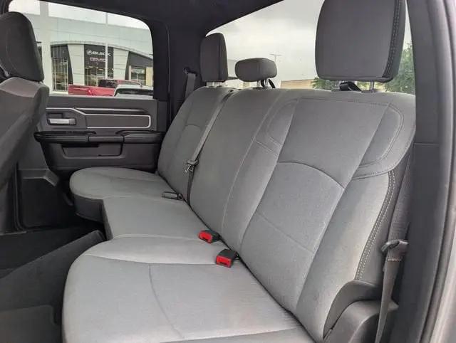2022 Ram 2500 Big Horn Crew Cab 4x4 6'4" Box