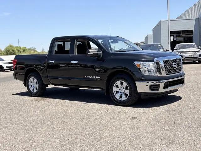 2018 Nissan Titan SV