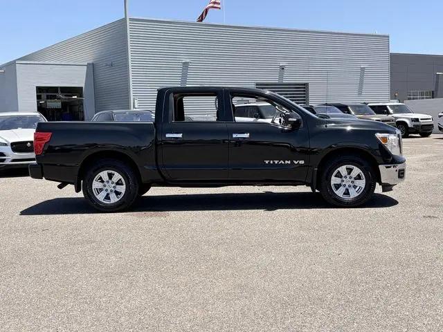 2018 Nissan Titan SV
