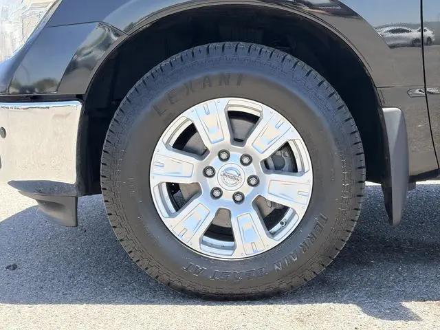 2018 Nissan Titan SV
