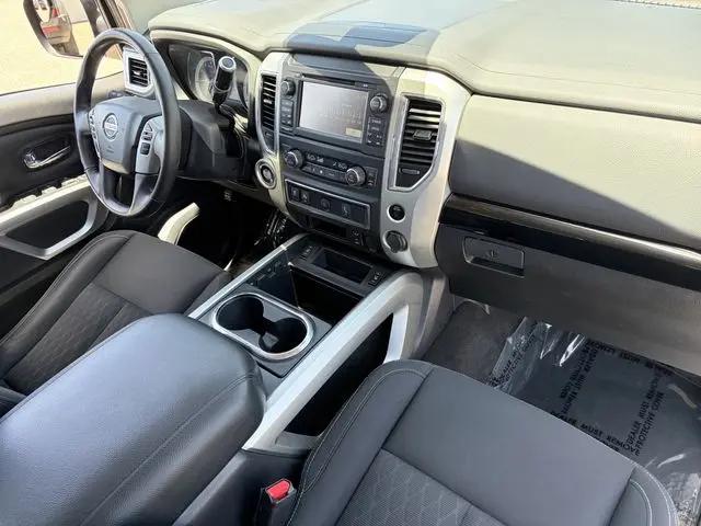 2018 Nissan Titan SV