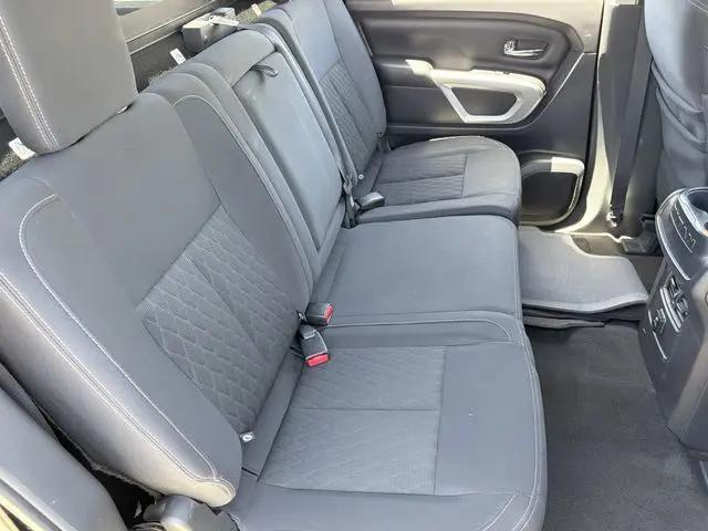 2018 Nissan Titan SV