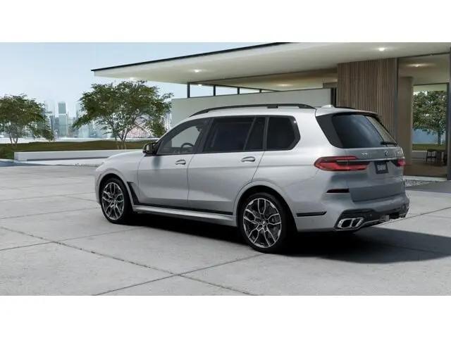 2027 BMW X7 M60i