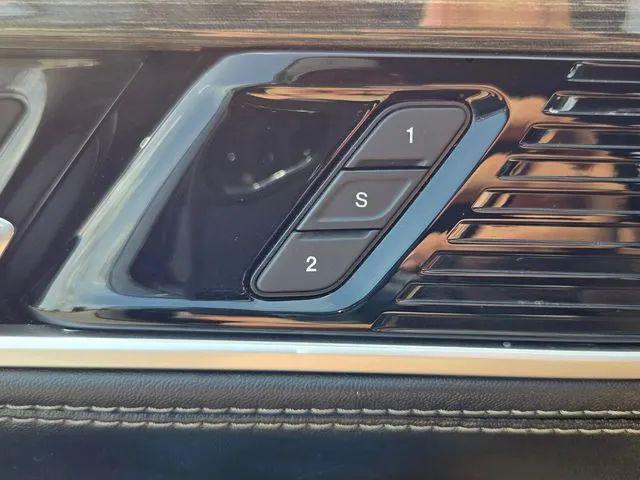 2022 Jeep Wagoneer Series II 4x2
