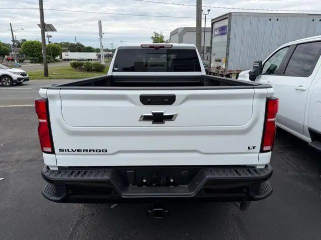 2026 Chevrolet Silverado 3500HD Crew Cab, Long Bed, LT Dual Rear Wheel, RWD