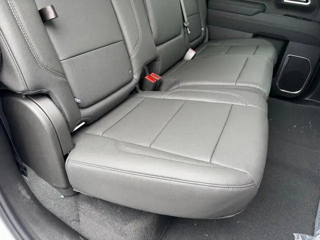 2026 Chevrolet Silverado 3500HD Crew Cab, Long Bed, LT Dual Rear Wheel, RWD