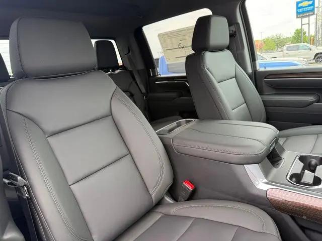 2026 Chevrolet Silverado 3500HD Crew Cab, Long Bed, LT Dual Rear Wheel, RWD