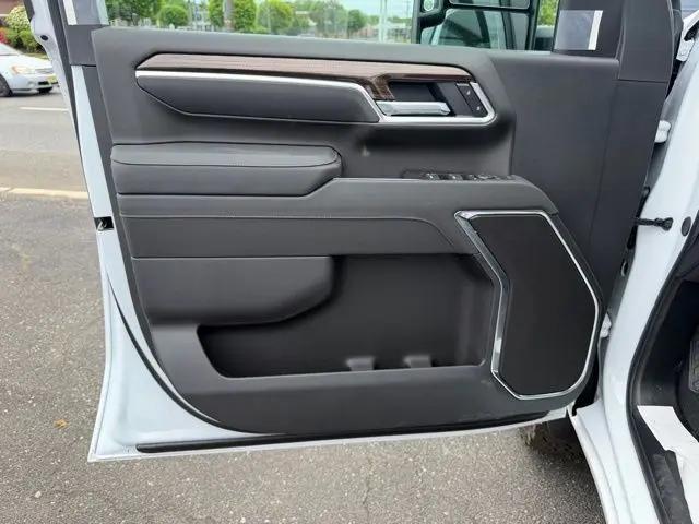 2026 Chevrolet Silverado 3500HD Crew Cab, Long Bed, LT Dual Rear Wheel, RWD