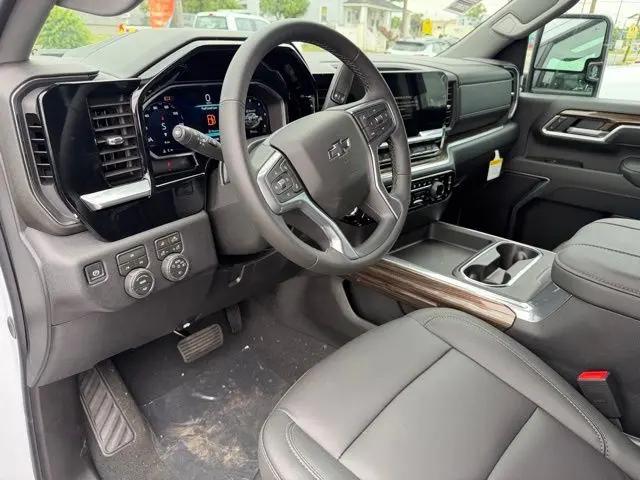 2026 Chevrolet Silverado 3500HD Crew Cab, Long Bed, LT Dual Rear Wheel, RWD