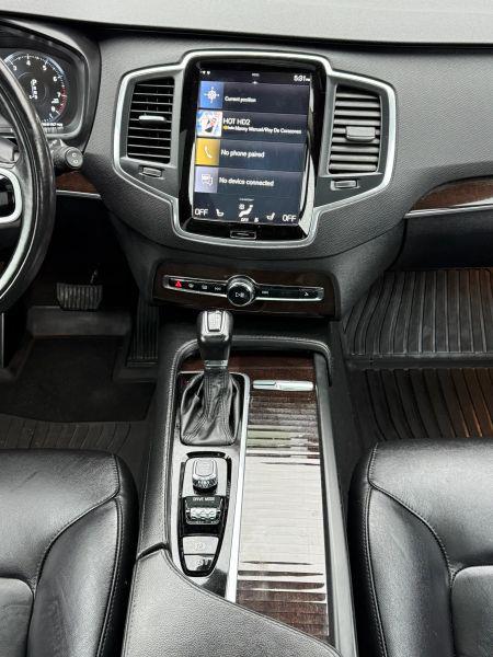 2019 Volvo XC90 T5 Momentum