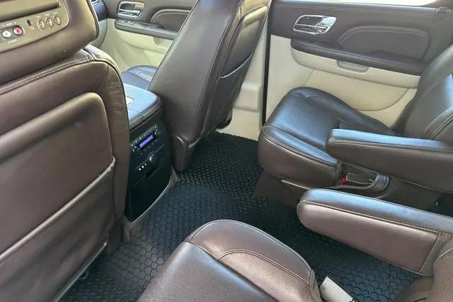 2011 Cadillac Escalade ESV Platinum Edition