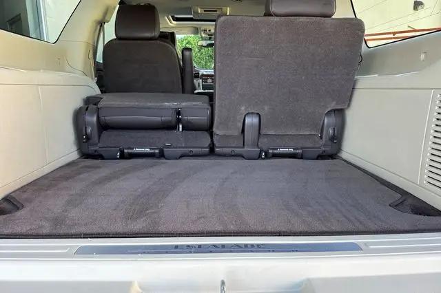 2011 Cadillac Escalade ESV Platinum Edition
