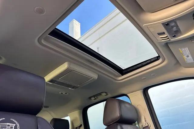 2011 Cadillac Escalade ESV Platinum Edition
