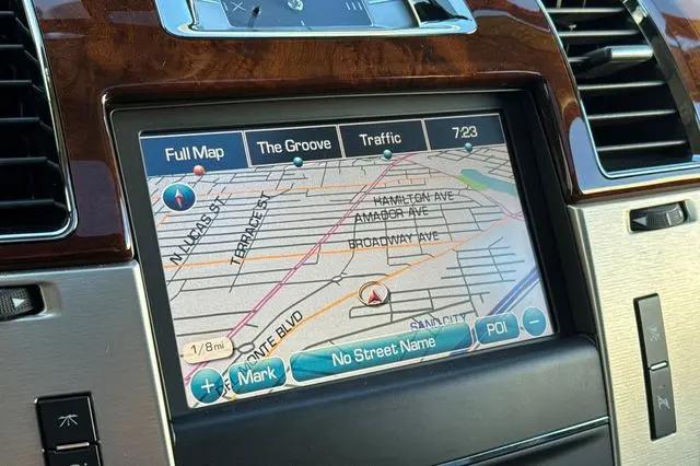 2011 Cadillac Escalade ESV Platinum Edition