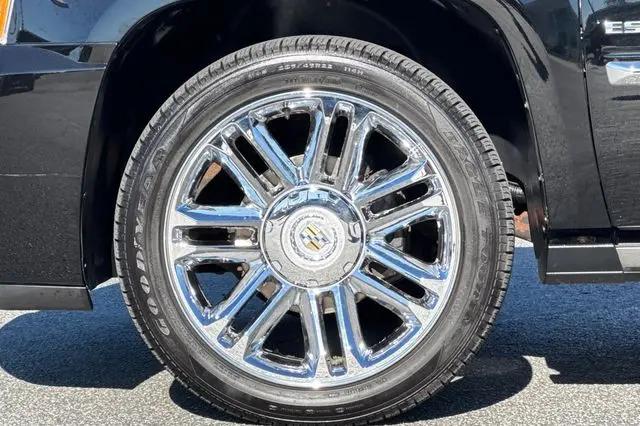 2011 Cadillac Escalade ESV Platinum Edition