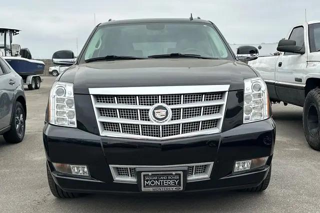 2011 Cadillac Escalade ESV Platinum Edition