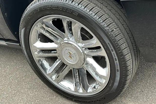 2011 Cadillac Escalade ESV Platinum Edition