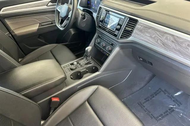 2023 Volkswagen Atlas Cross Sport 2.0T SE