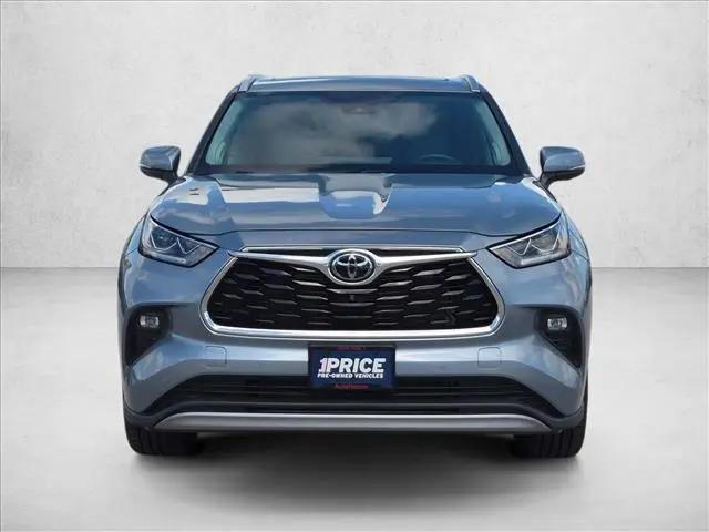2023 Toyota Highlander Platinum